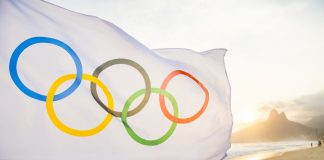 Olympic Flag - Fotó: lazyllama / Shutterstock.com